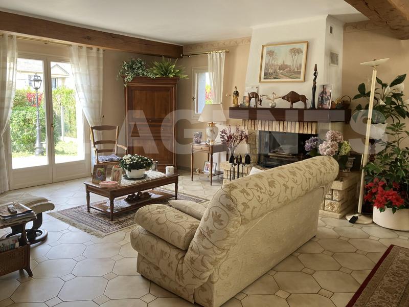 Pavillon - 175 m² - 6 pièces