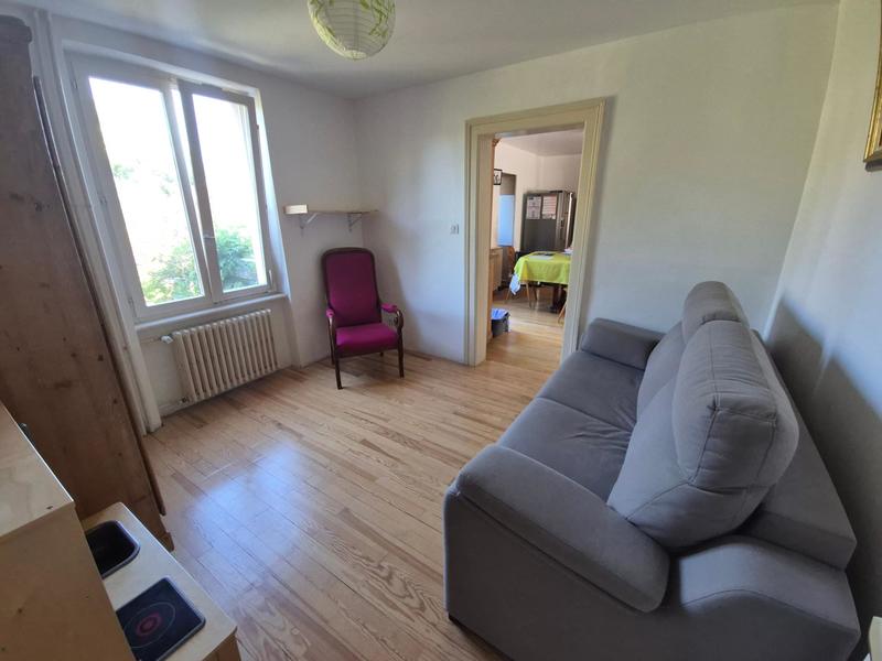 Maison - 166 m² - 8 pièces