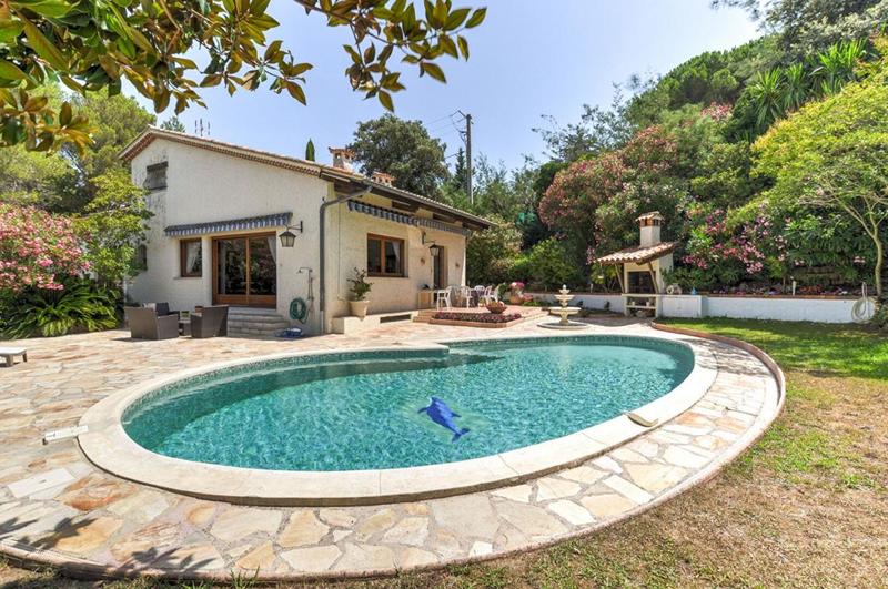 Villa - 245 m² - 7 pièces
