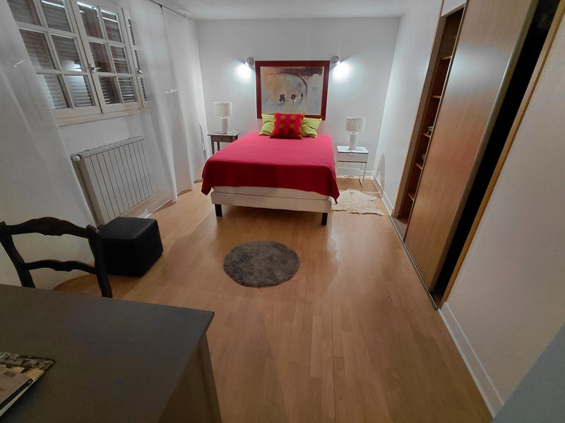 Maison - 237 m² - 10 pièces