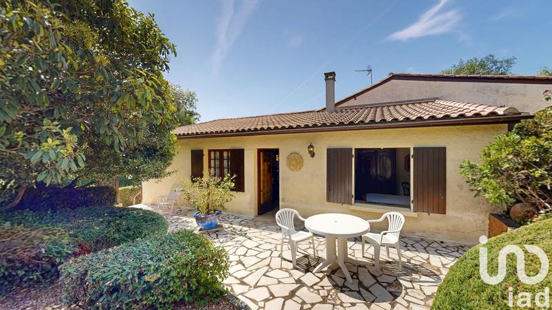 Maison - 216 m² - 6 pièces