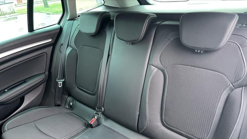 Renault Mégane Estate IV 1.5 Blue dCi 115 Edc Business Intens - Automatique