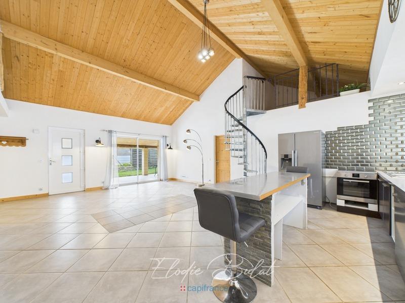 Maison - 120 m² - 4 pièces