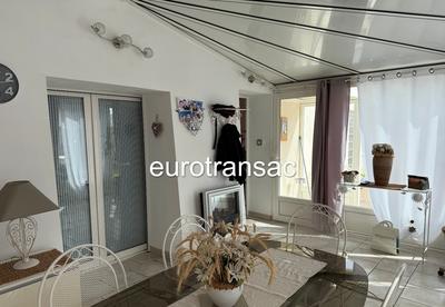 Maison - 85 m² - 3 pièces