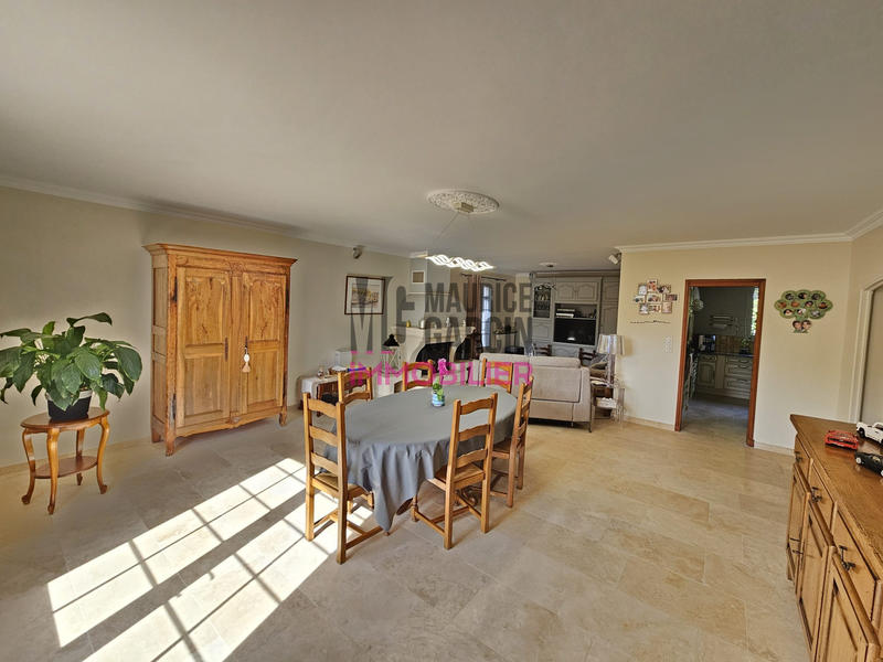 Villa - 179 m² - 6 pièces