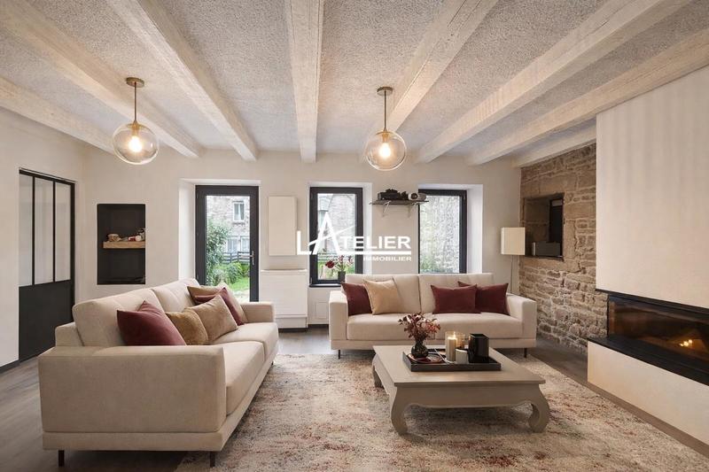 Maison - 159 m² - 8 pièces