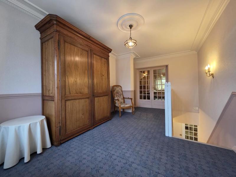 Pavillon - 164 m² - 7 pièces