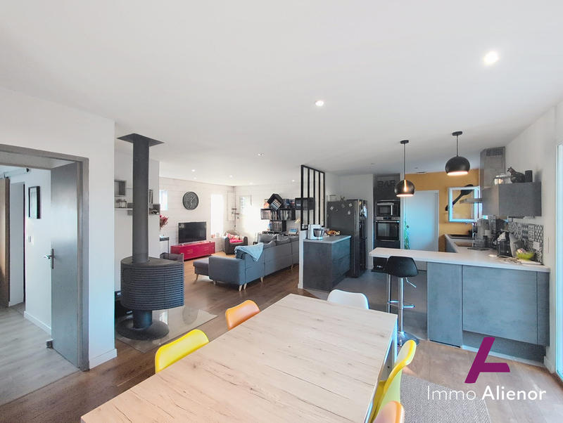 Maison - 110 m² - 5 pièces