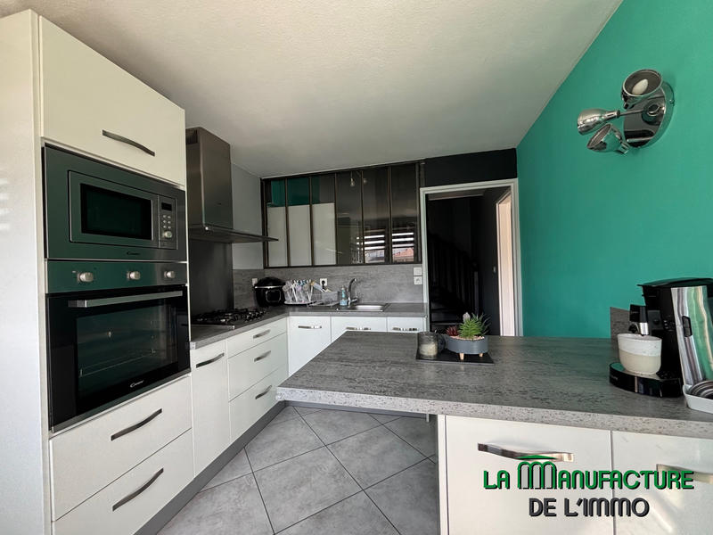 Duplex - 111 m² - 5 pièces