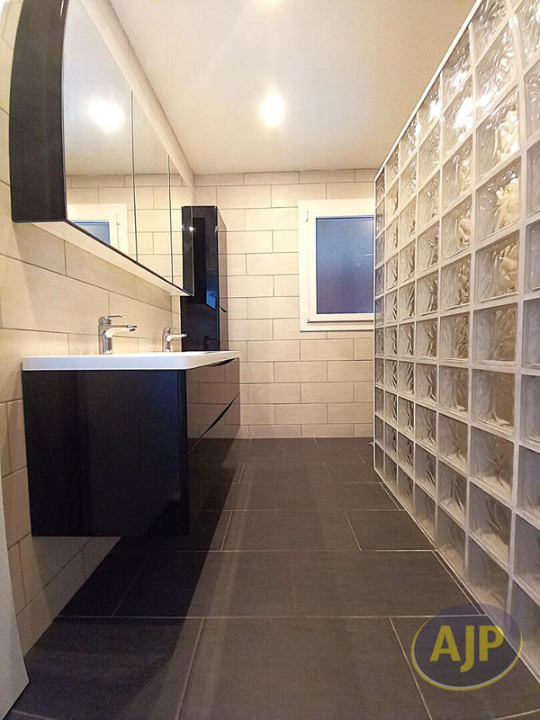 Maison - 137 m² - 7 pièces