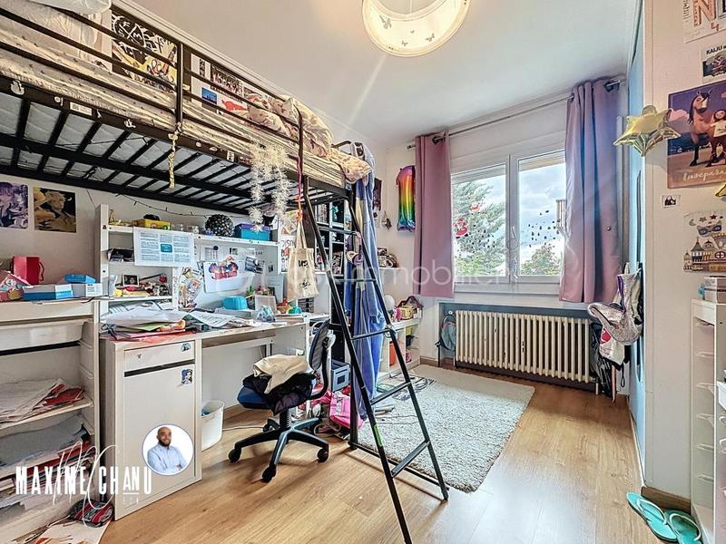 Pavillon - 191 m² - 8 pièces