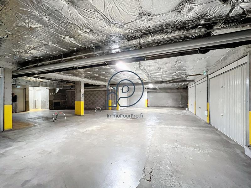 Local d'activités - 370 m²