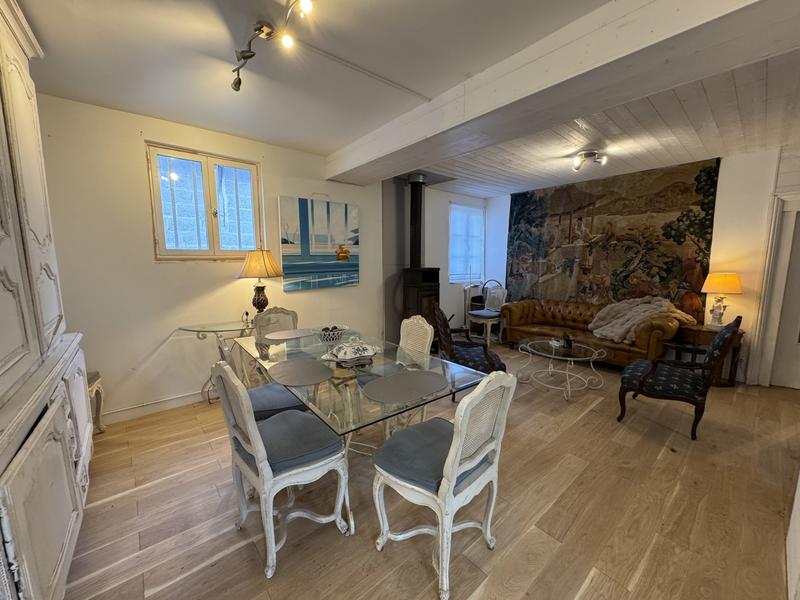 Maison ancienne - 215 m² - 6 pièces