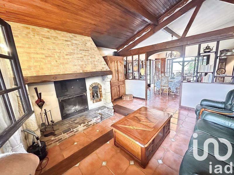 Maison - 290 m² - 9 pièces