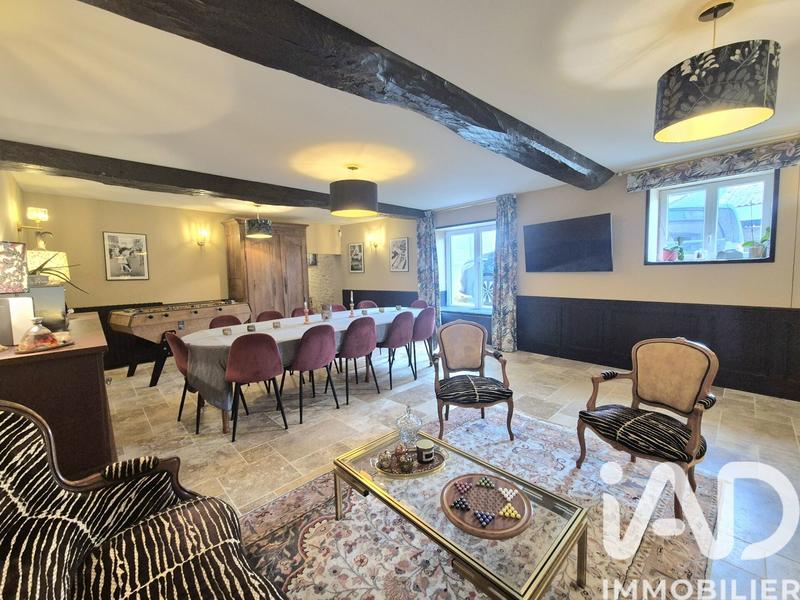 Maison - 291 m² - 10 pièces