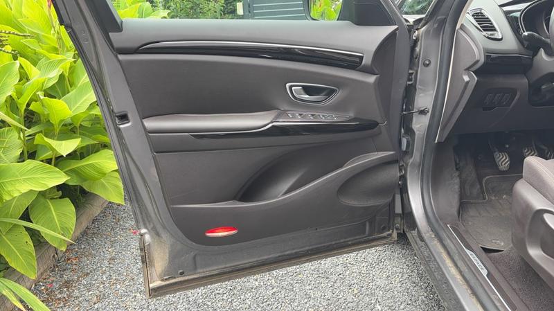 Renault Espace 1.6 dCi 130 Life - 5 places