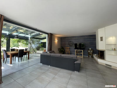 Maison - 180 m² - 6 pièces