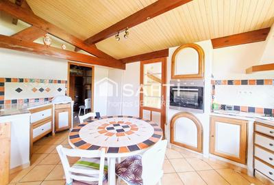 Maison - 134 m² - 6 pièces