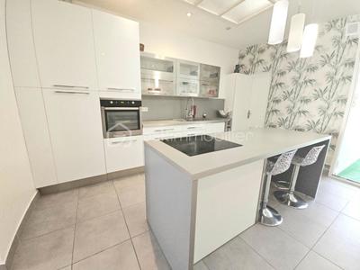 Maison de ville - 135 m² - 6 pièces