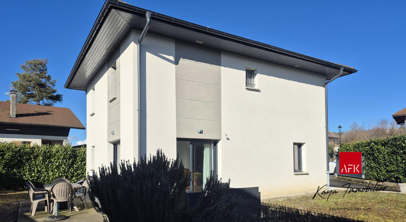 Maison - 100 m² - 5 pièces