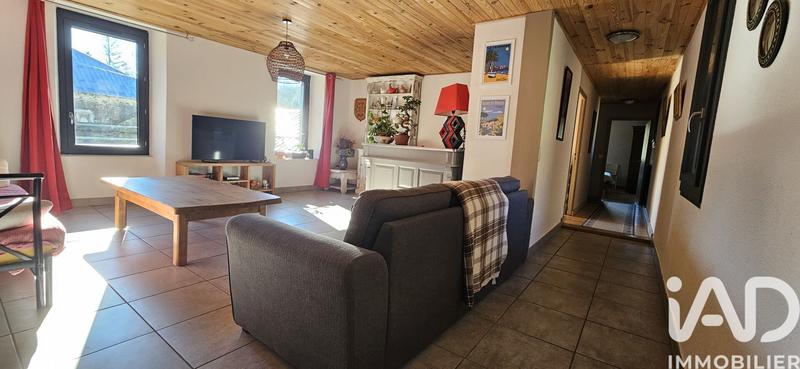 Maison - 122 m² - 5 pièces