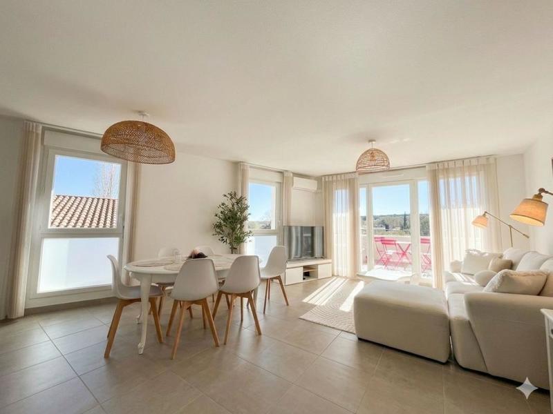 Appartement - 82 m² - 4 pièces