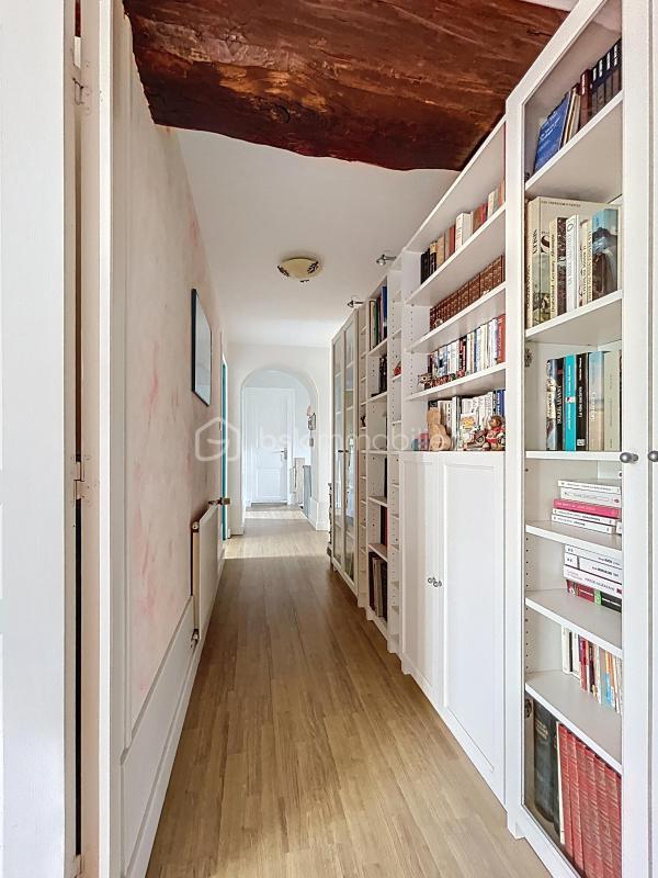 Corps de ferme - 300 m² - 8 pièces