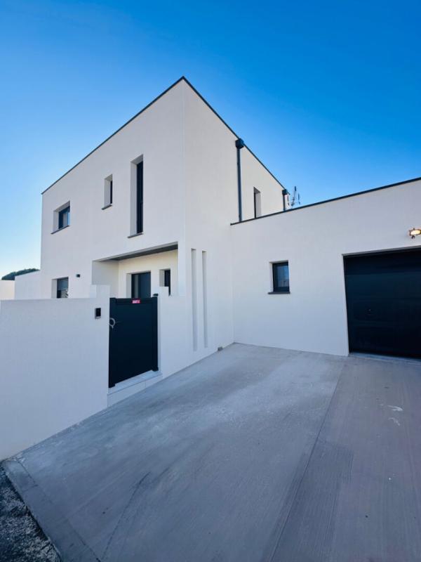 Maison - 120 m² - 4 pièces