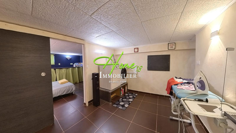 Maison - 98 m² - 5 pièces