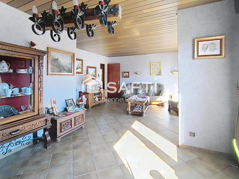 Maison - 121 m² - 5 pièces