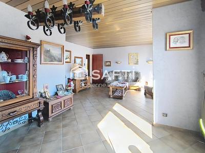 Maison - 121 m² - 5 pièces