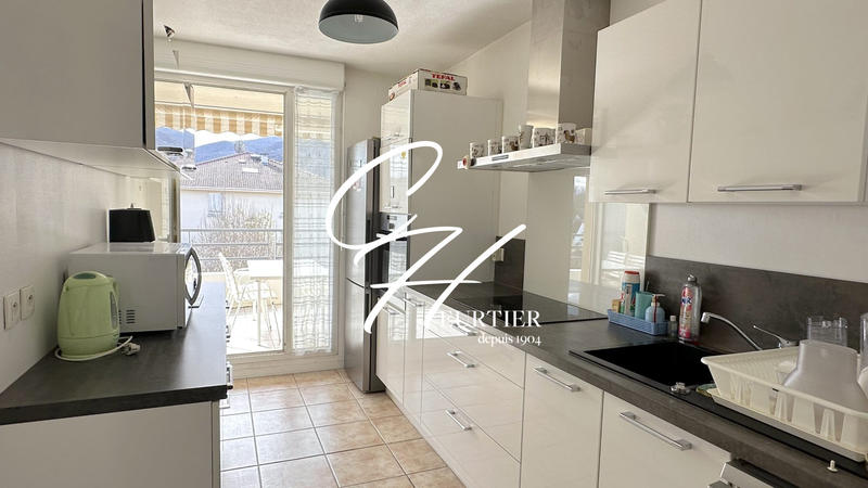 Appartement - 84 m² - 4 pièces