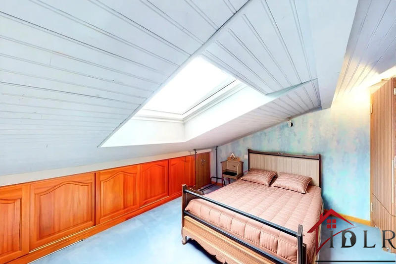 Maison - 147 m² - 8 pièces