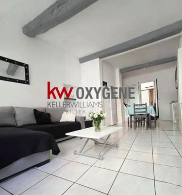 Maison de village - 90 m² - 4 pièces