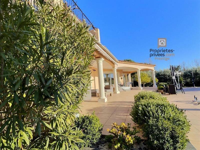 Villa - 185 m² - 7 pièces