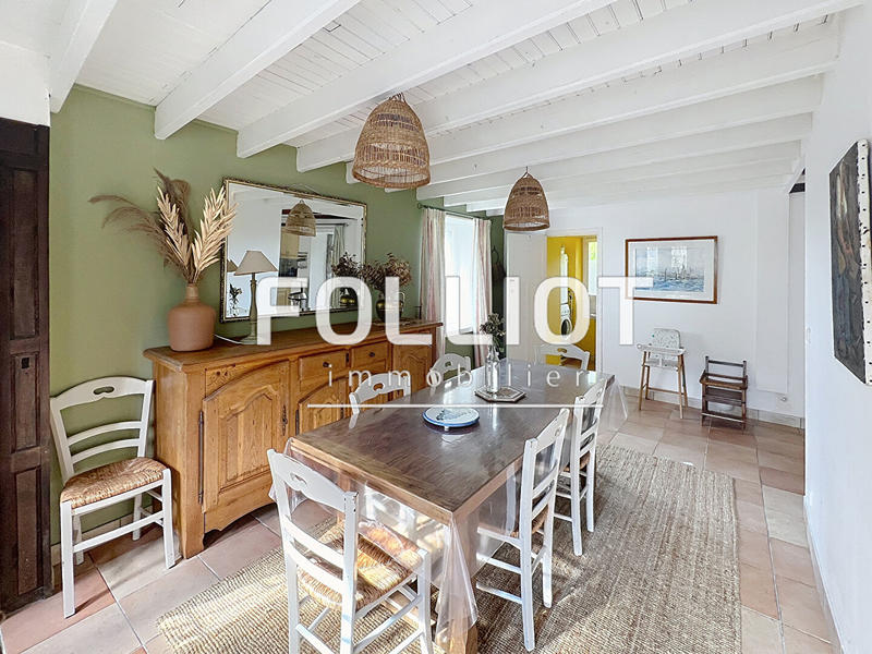 Maison - 157 m² - 7 pièces