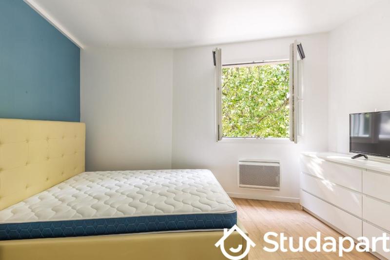 Chambre - 11 m² - 1 pièce