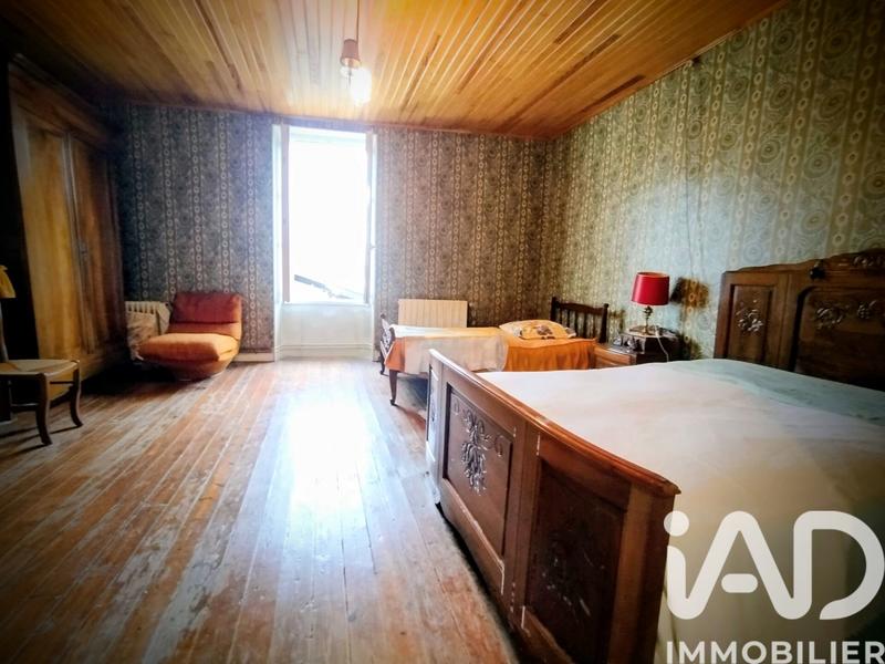 Maison de village - 223 m² - 10 pièces