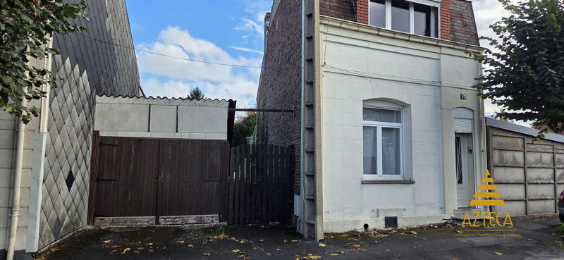 Maison - 90 m² - 4 pièces