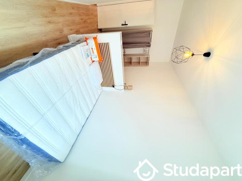 Chambre - 10 m² - 1 pièce