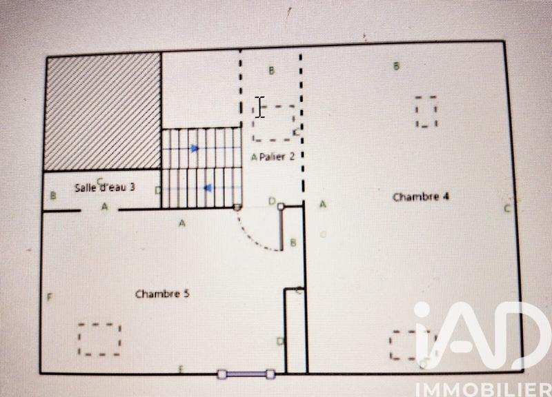 Maison - 248 m² - 8 pièces