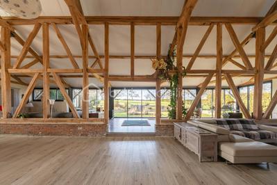 Longère - 390 m² - 11 pièces