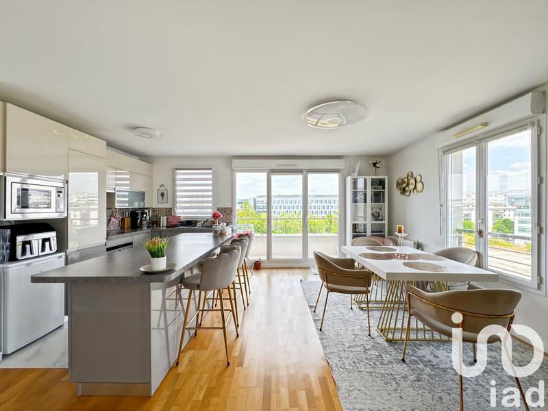 Appartement - 96 m² - 5 pièces