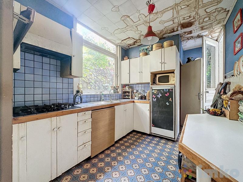 Maison - 252 m² - 8 pièces