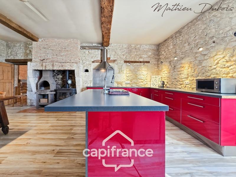 Propriété - 248 m² - 7 pièces