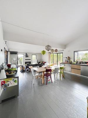 Maison d'architecte - 172 m² - 6 pièces