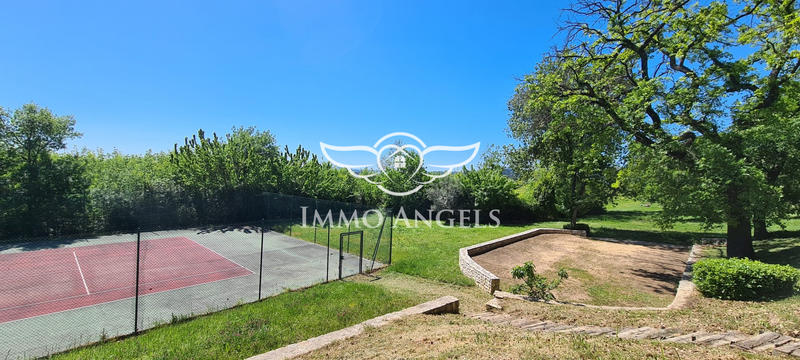 Bastide - 729 m² - 25 pièces