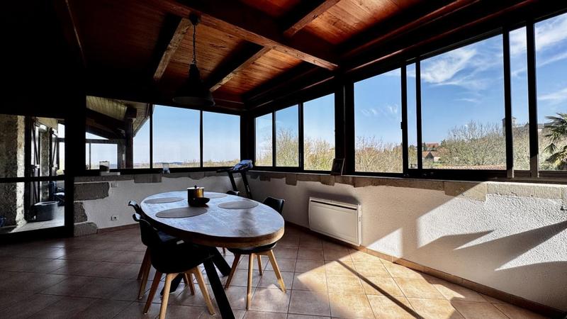 Maison - 171 m² - 5 pièces