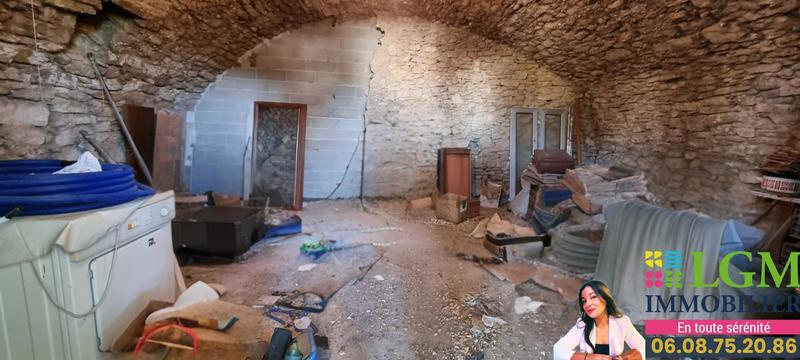 Maison - 260 m² - 3 pièces