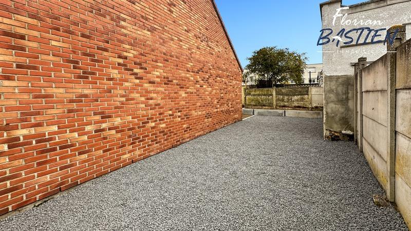 Maison - 93 m² - 5 pièces